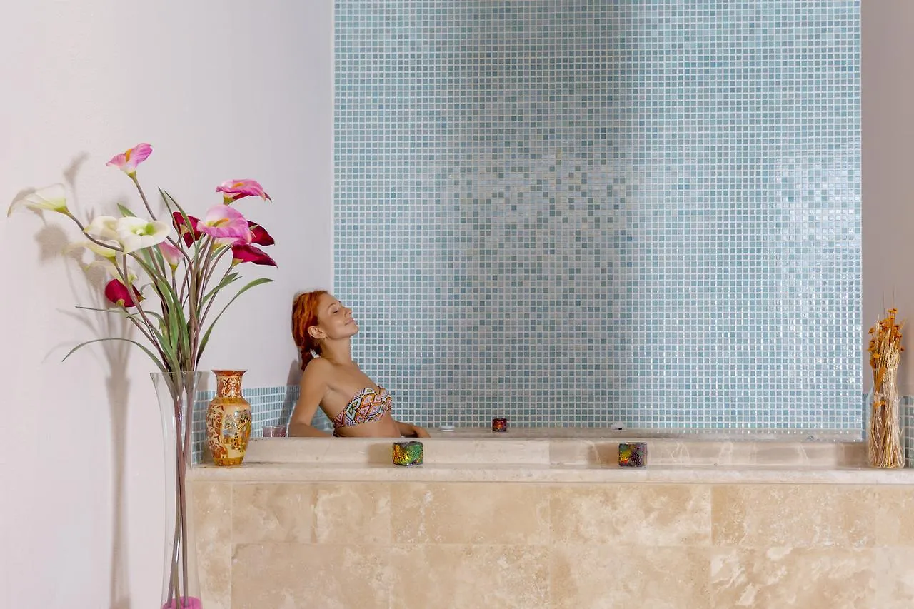Ecclesia Hotel - Adult Only Олудениз