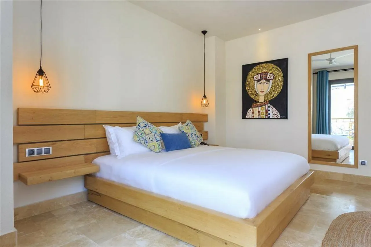 Ecclesia Hotel - Adult Only Олудениз 3*,
